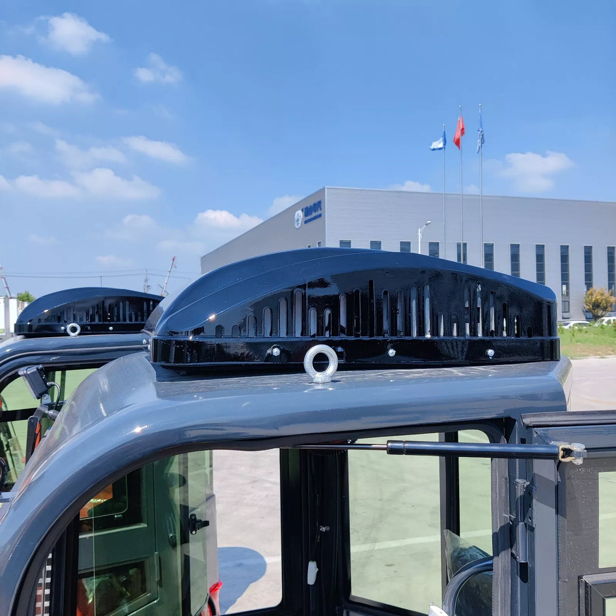 2 Ton New Mini Excavator Digger Tractor, EPA certified KUBOTA D902 Diesel Engine