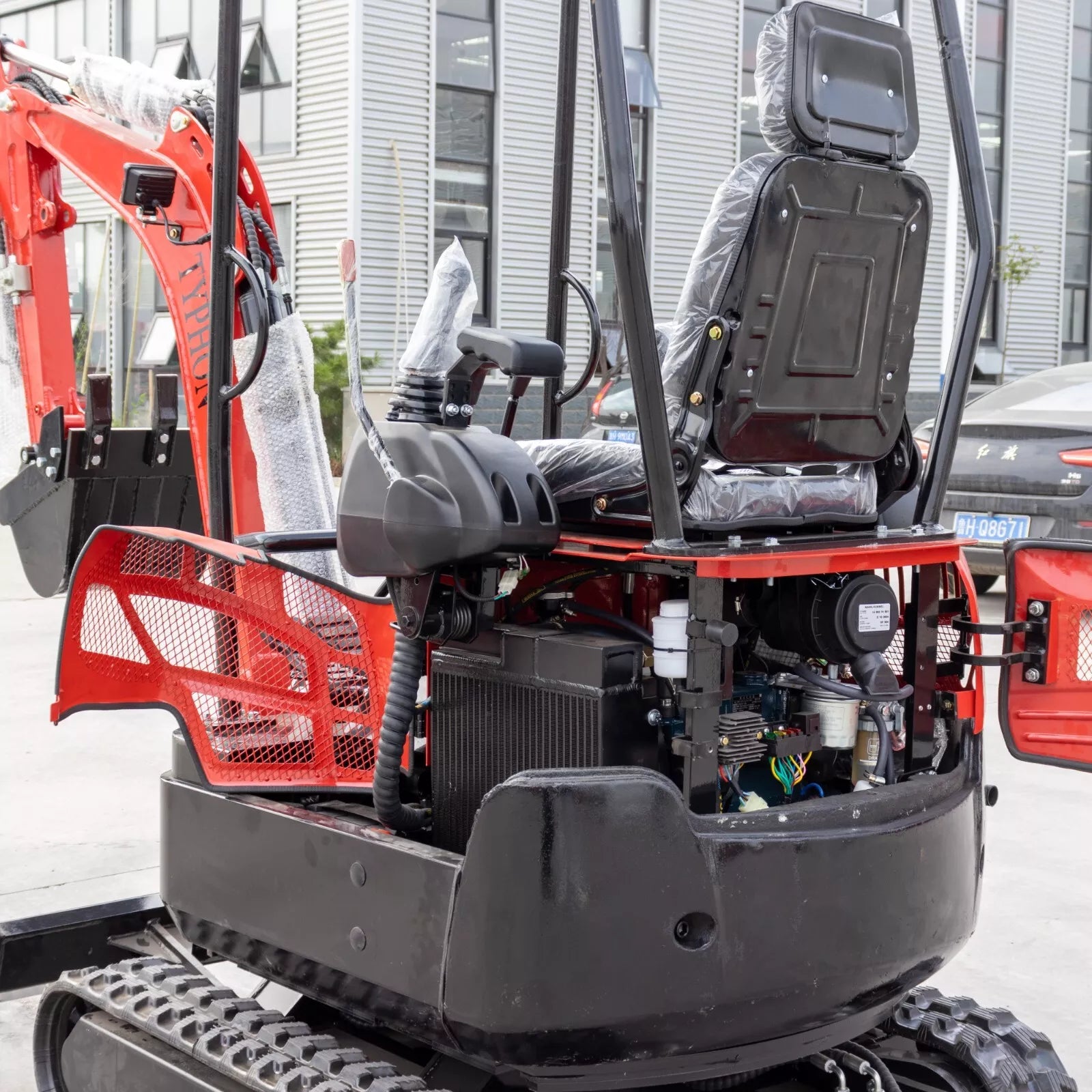 4,000 lbs Terror XVIII Mini Excavator, EPA Certified KUBOTA D902 Diesel Machine